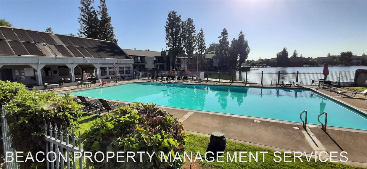 Foto principal - 3 br, 2 bath House - 1752 CAPE COD CIRCLE