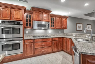 Building Photo - 4666 Sagewood Cir