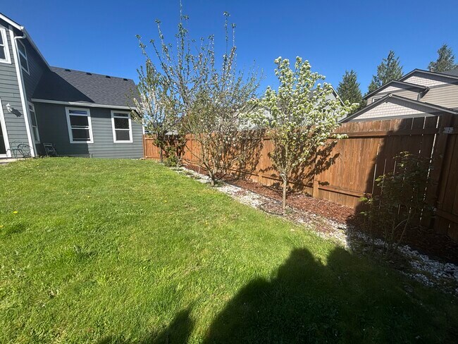 Building Photo - 5119 NE 90th St