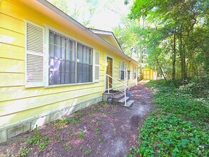 Building Photo - 7337 County Rd 1143