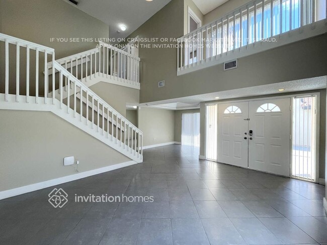 Building Photo - 9280 SW 154th Ct