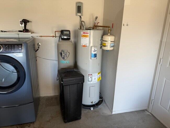 Foto del edificio - 4306 E Sandia St