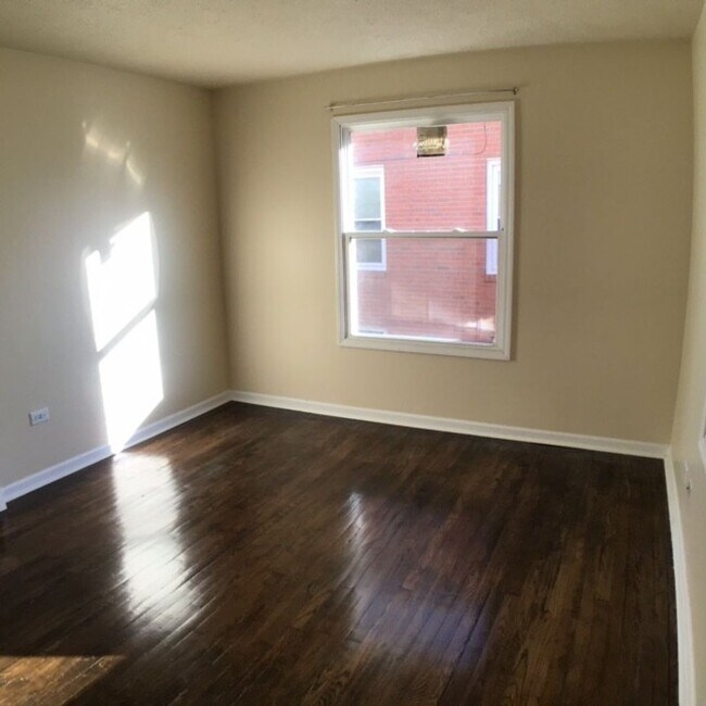 Foto del edificio - Beautiful 4 bedroom house in great Dolton ...