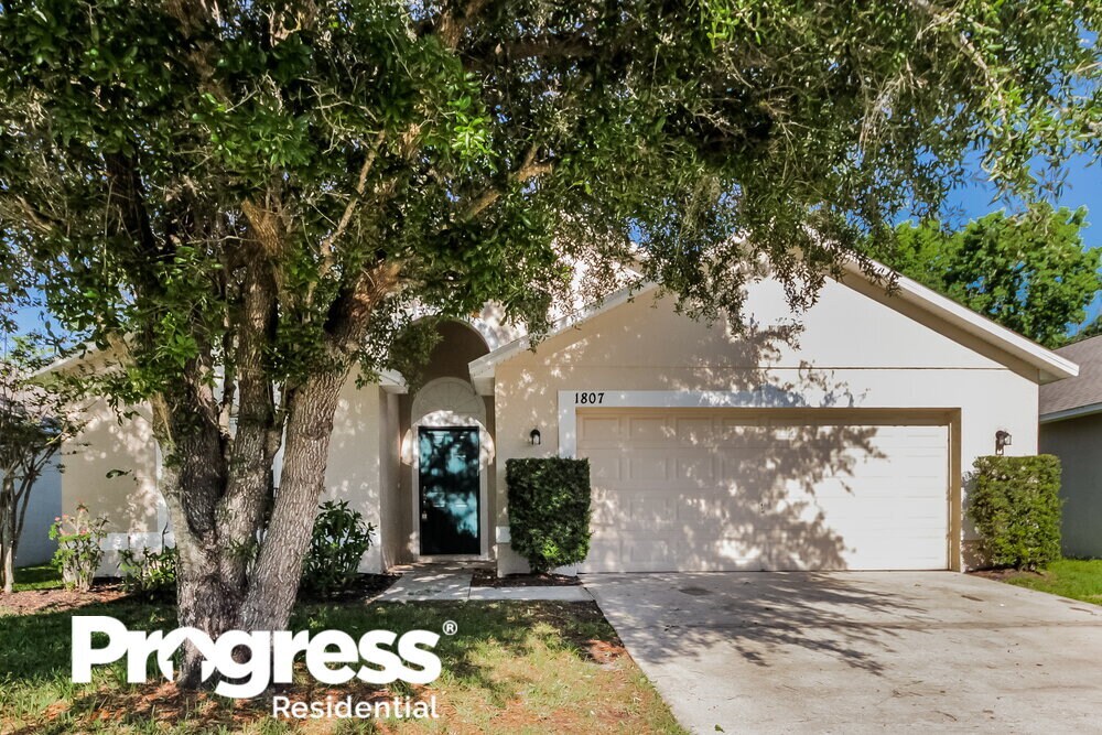 1807 Palmetto Pine Ln, Orlando, FL 32826 House for Rent in Orlando