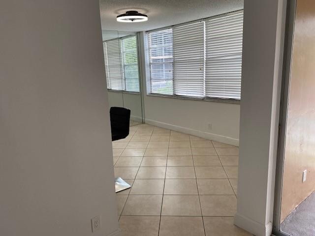 Foto del edificio - 9440 Live Oak Pl