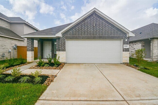 Building Photo - 5068 Sunny Ray Dr