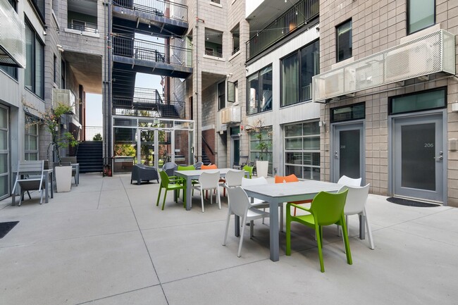Common Area - 360 W Broadway