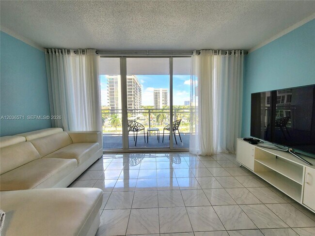 Foto del edificio - 2030 S Ocean Dr