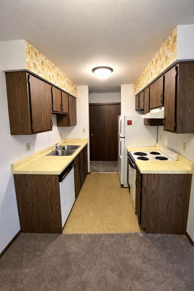 Foto del edificio - 2536 Spooner Ave