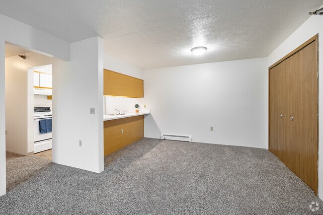 2 habitaciones, 1 baño - 950 pies cuadrados - Comedor - Culver Estates Apartments