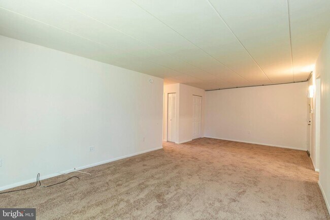 Building Photo - 3421 West Chester Pike