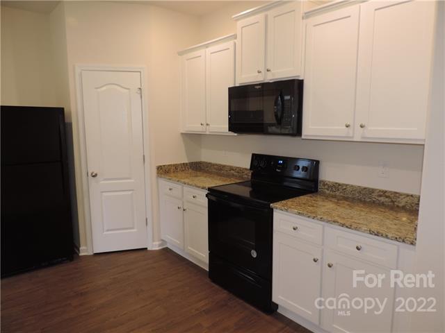 Foto del edificio - 7202 Cuddington Dr