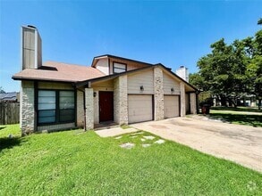 Building Photo - 8800 Clearbrook Trail