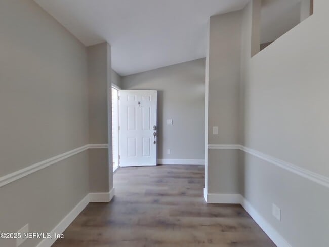 Building Photo - 84092 St James Ct