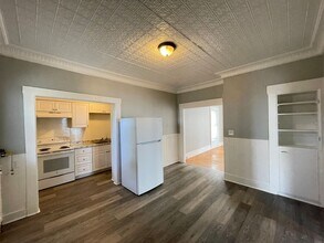 Building Photo - 31 Pennacook St