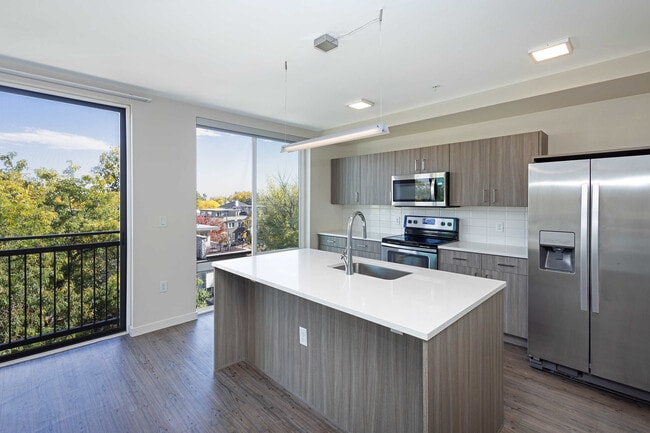 Building Photo - Colewood Apartments