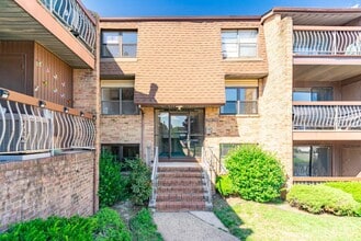 Building Photo - 1719 Raspberry Ct