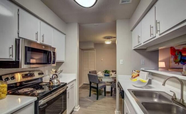 Foto del edificio - 1 bedroom in Webster TX 77598