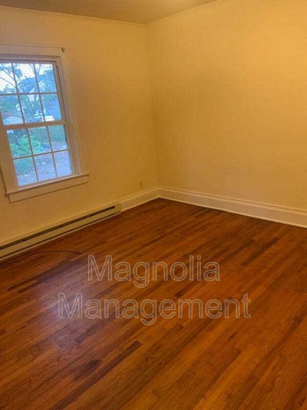 Building Photo - 110 S Clark St