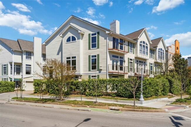 Photo - 1332 Fairview St House