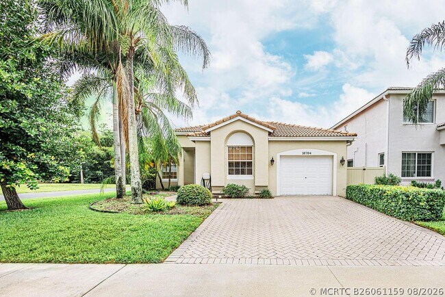 Building Photo - 10704 Oak Bend Way