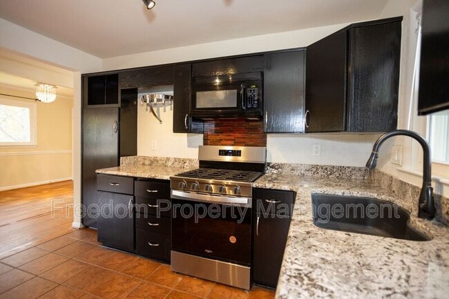 Photo - 5914 Ridge View Dr House