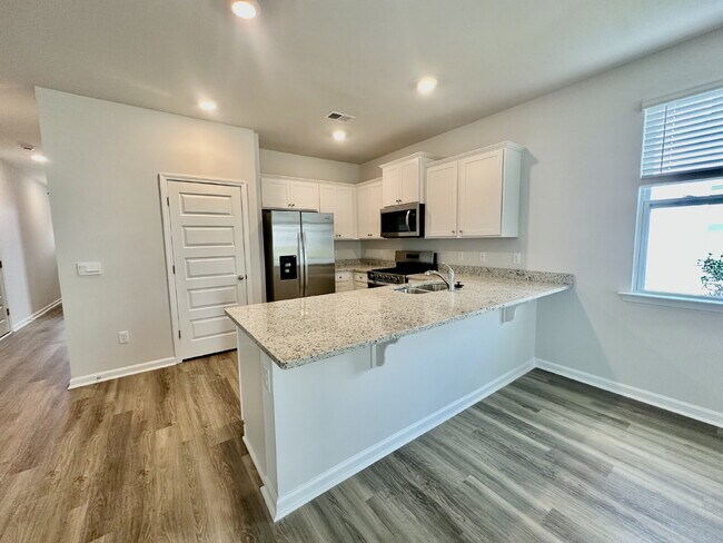 Foto del edificio - Four Bedroom Single Level Home in the Retreat at East Argent!