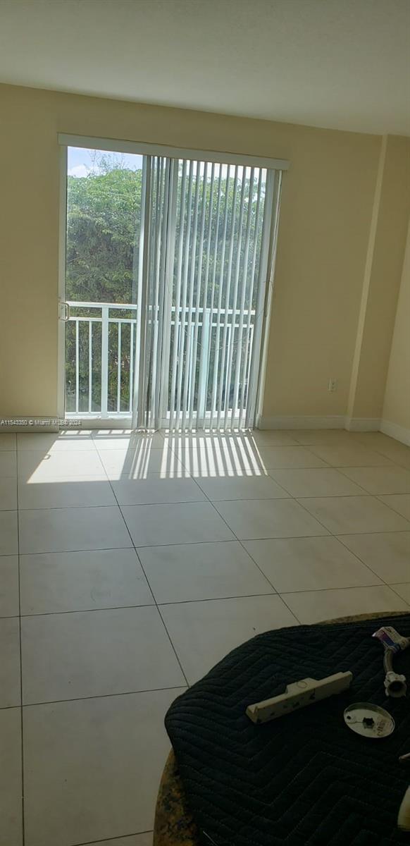 Building Photo - 7275 SW 90th Way