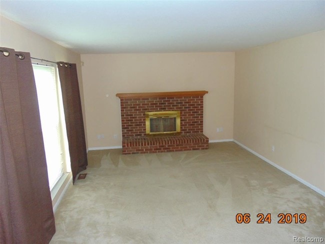 Building Photo - 7165 Fox Chase Ln