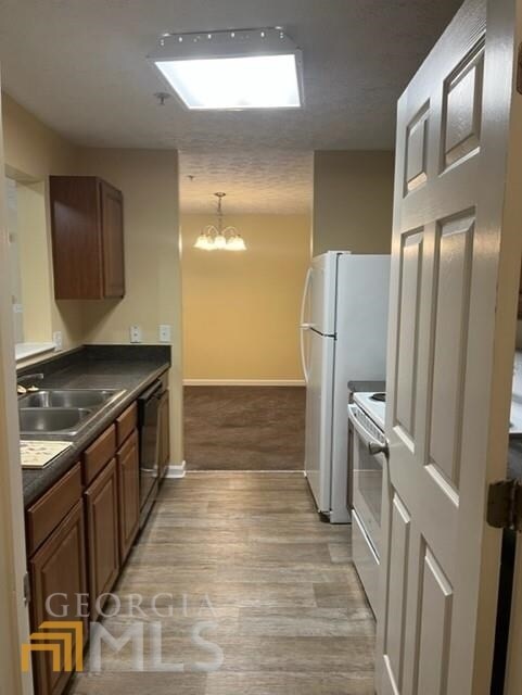 Building Photo - 13103 Fairington Ridge Cir