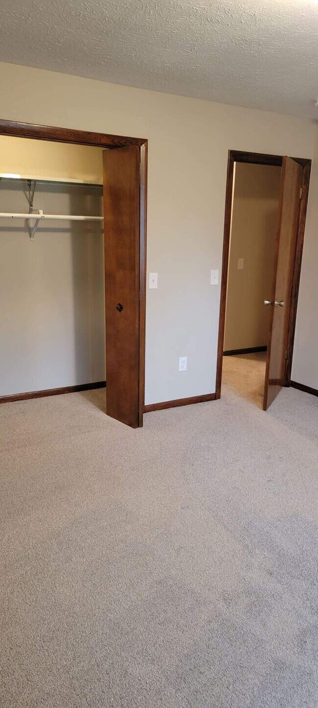 Building Photo - NOW AVAILABLE! - 2774 BEAL ST NW, WARREN, ...