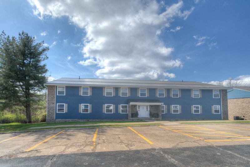 Primary Photo - 1400 Highland Dr