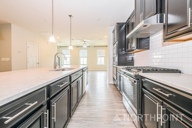 Foto del edificio - 934 Channing Park Cir