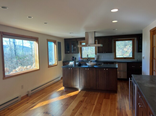 Building Photo - 23 N Undermountain Rd