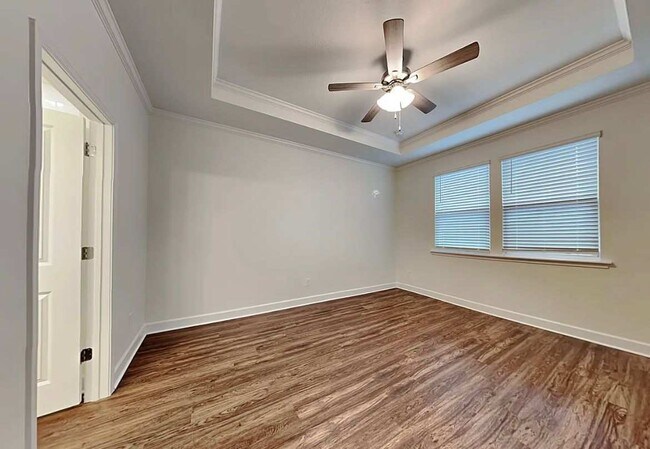 Foto del edificio - 27516 St Andrews Ave