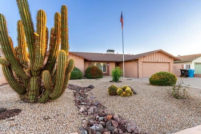 Foto del edificio - 3535 W Saint Moritz Ln