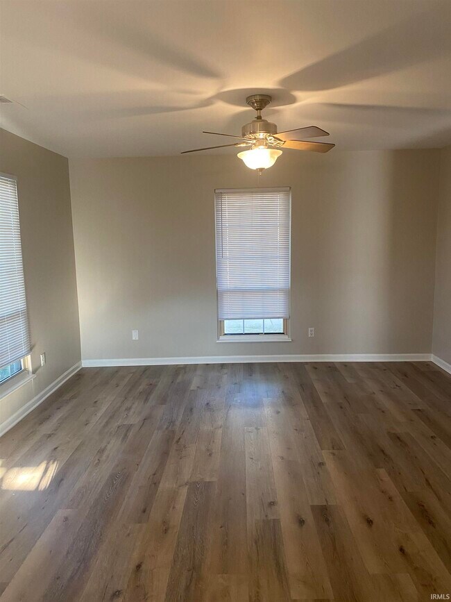 Foto del edificio - 5022 Woodmark Dr