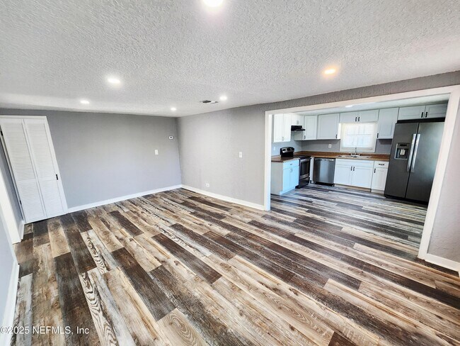 Foto del edificio - 3238 Townsend Blvd