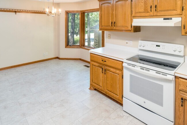 Foto del edificio - Charming 3 Bedroom, 2 Bathroom home near Lake Coronado! Call 501-922-9997 to set up a showing today!