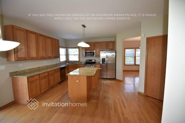 Building Photo - 21453 English Dr