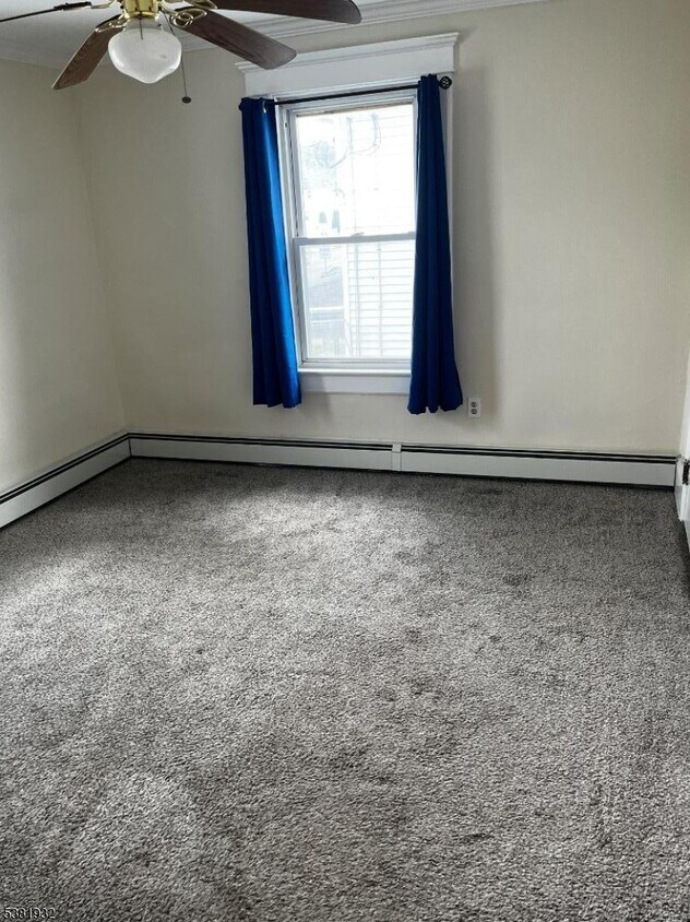 Foto principal - 128 W Clinton St