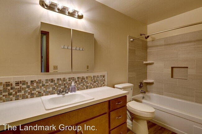 Foto del edificio - 13322 Greenwood Ave N