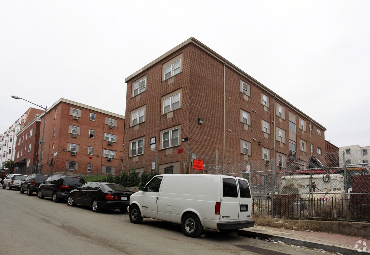 Primary Photo - 1421-1429 Belmont St NW