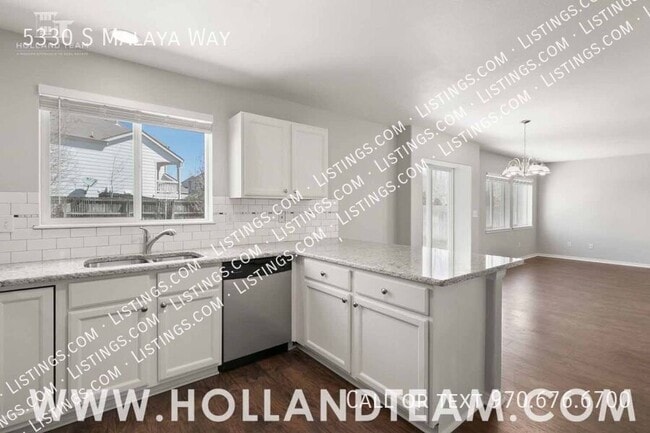 Foto del edificio - 5330 S Malaya Way