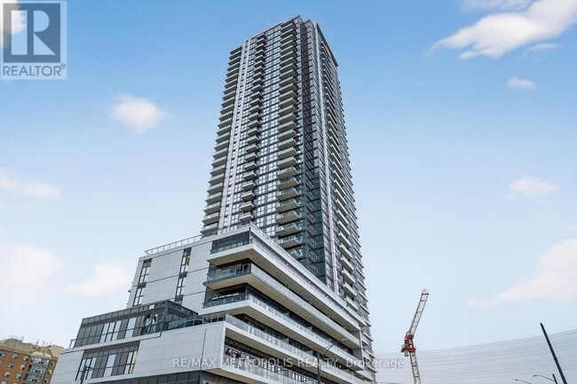 Building Photo - 15 Watergarden Dr