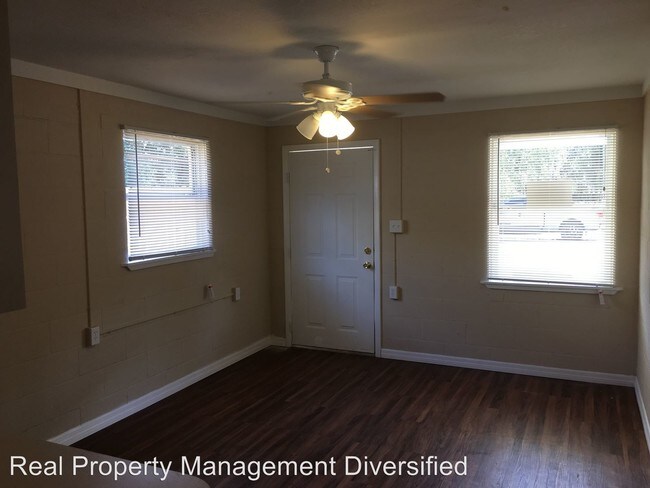 Foto del edificio - 2 br, 1 bath House - 2317 SW 2nd ST