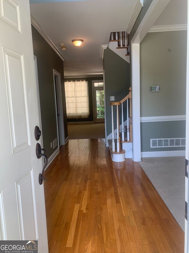 Building Photo - 119 Tullamore Trail