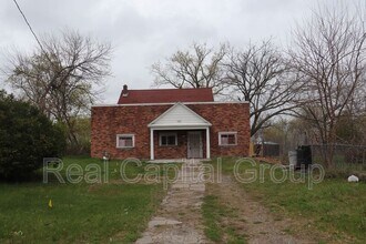 Building Photo - 524 Summit Ave