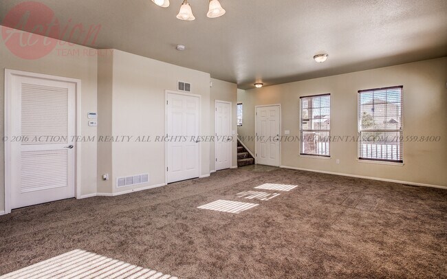 Building Photo - 3469 Kingfisher Nest Grove