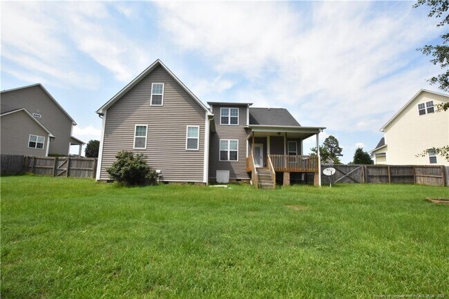 Building Photo - 276 Wynngate Dr